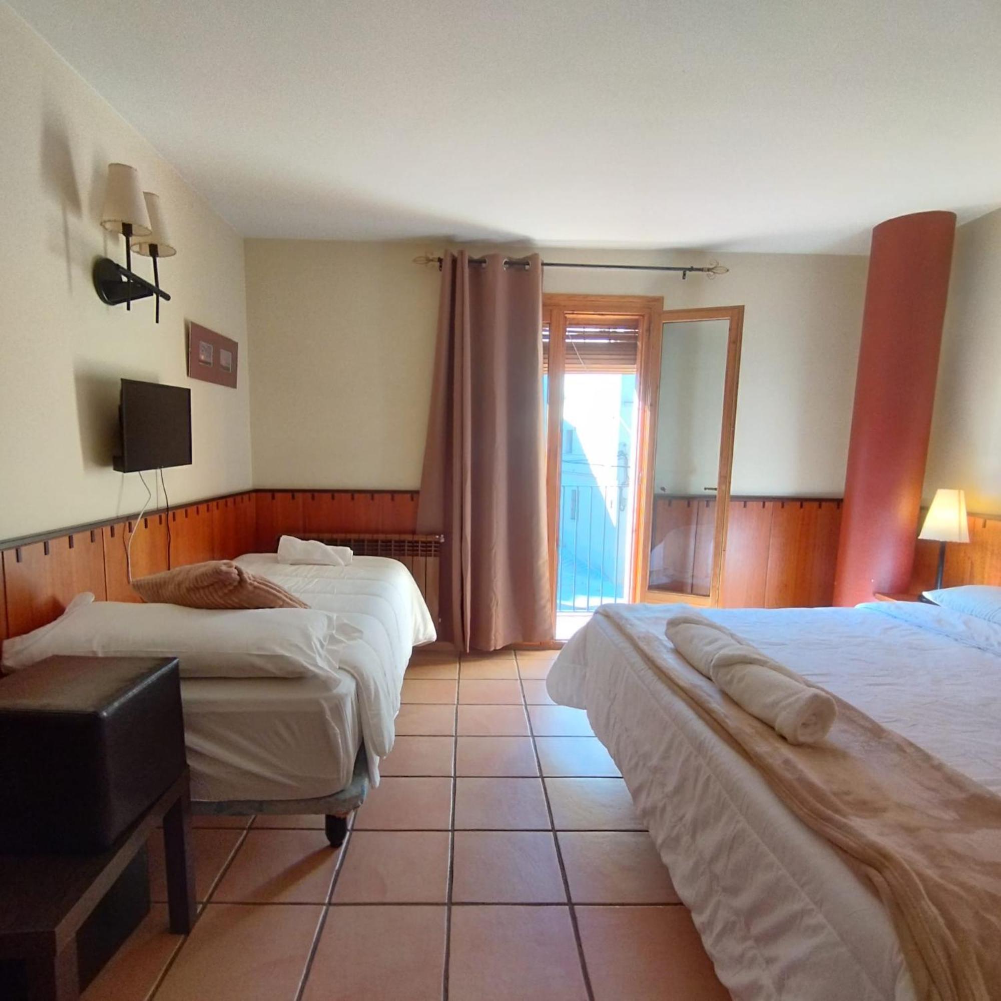 Hostal Tastavins Peñarroya de Tastavins 外观 照片